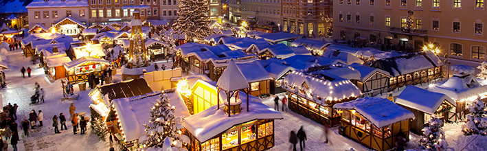 Weihnachtsmann live und festliche Stadtdekorationen!